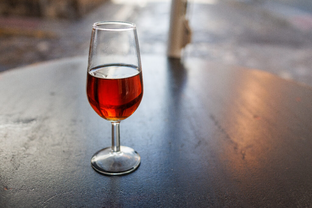 グラスに注がれたオロロソ